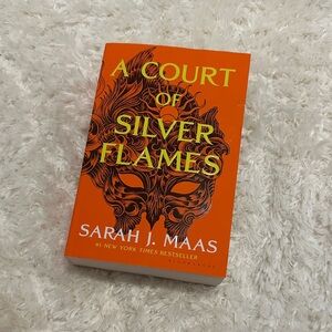 A Court of Silver Flames by Sarah J. Maas - Orange Paperback